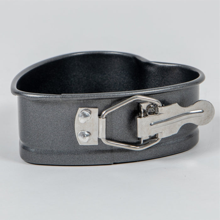 MINI HEART SHAPE SPRING FORM 11.5CM DIAMETER (202041436)